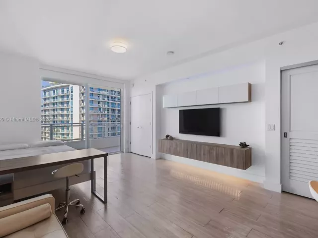 condo for sale in Miami - 1080 Brickell Ave 3705 - MondialRealty