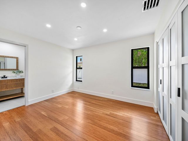 Home for sale at 1120 SW 16th Street - photo 6830563