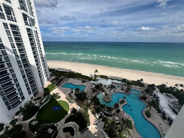 condo for sale in Sunny Isles Beach - 18001 Collins ave 2107 - MondialRealty
