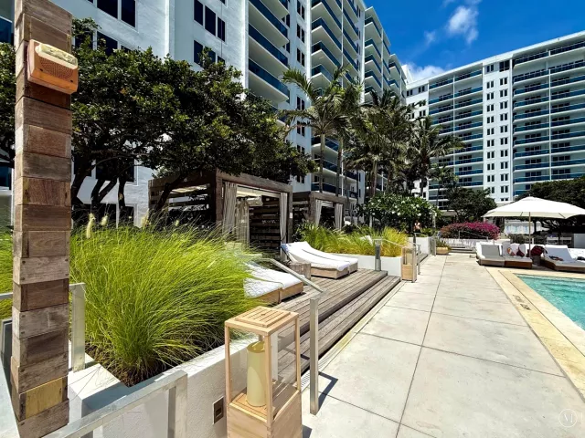 condo for sale in Miami Beach - 2301 Collins Avenue 323 - MondialRealty