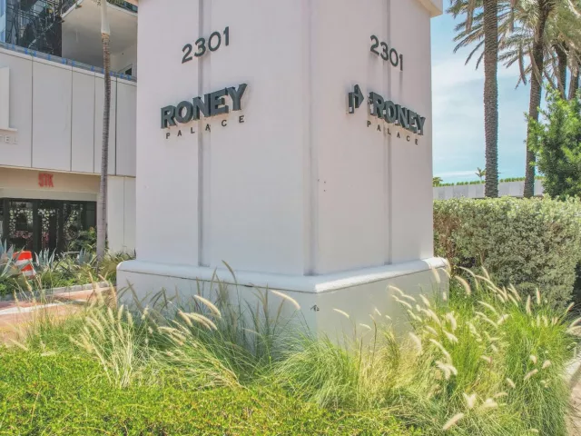 condo for sale in Miami Beach - 2301 Collins Avenue 323 - MondialRealty