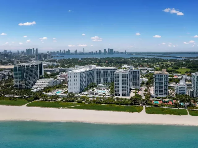 condo for sale in Miami Beach - 2301 Collins Avenue 323 - MondialRealty
