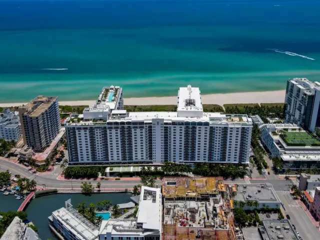 condo for sale in Miami Beach - 2301 Collins Avenue 323 - MondialRealty