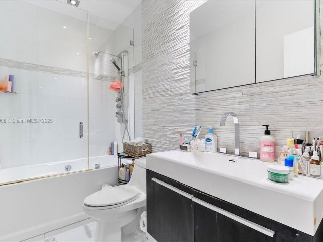 Apartment for sale  Unit #1523 - photo 6813409