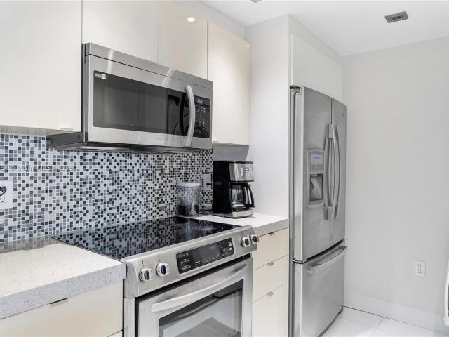 Apartment for sale  Unit #1523 - photo 6813418