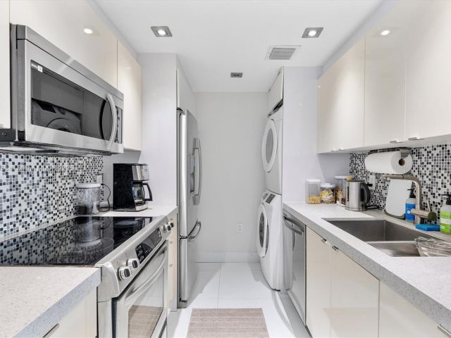 Apartment for sale  Unit #1523 - photo 6813419