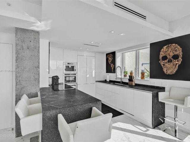 Apartment for sale  Unit #PH01 - photo 6813474