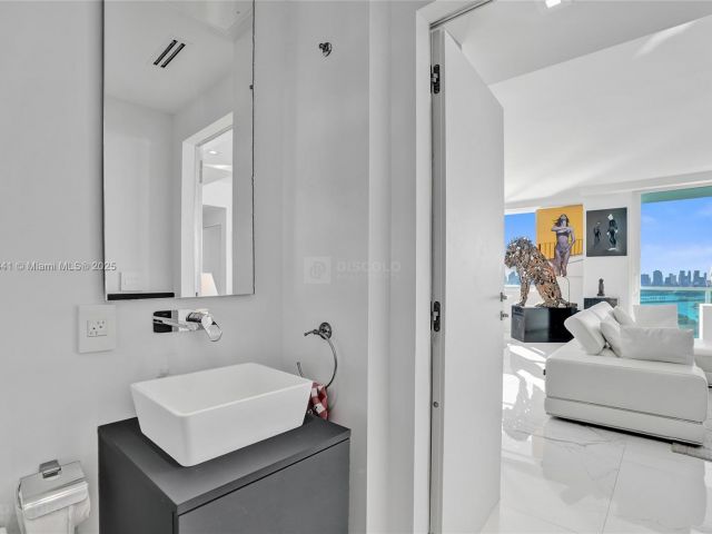 Apartment for sale  Unit #PH01 - photo 6813480