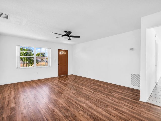 Home for rent at 10905 Eureka Street - photo 6830522