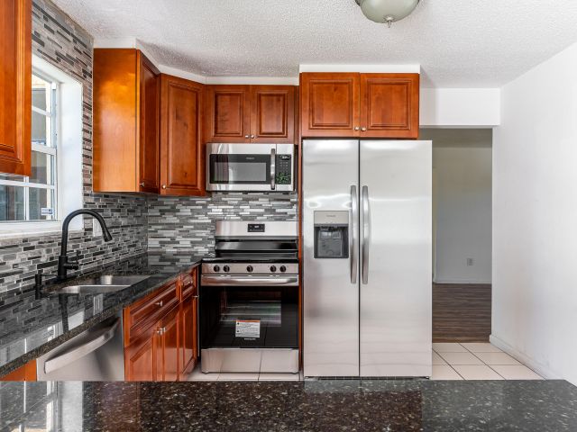 Home for rent at 10905 Eureka Street - photo 6830526