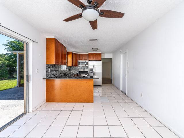 Home for rent at 10905 Eureka Street - photo 6830529