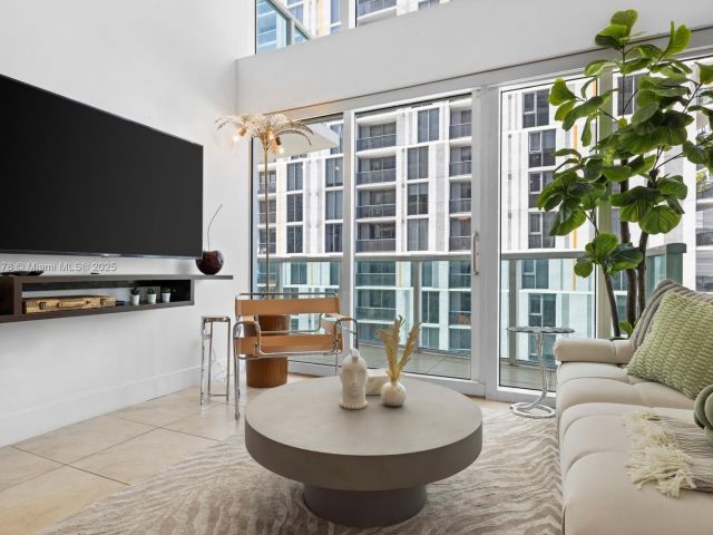 Apartment for sale  Unit #510 - photo 7490722