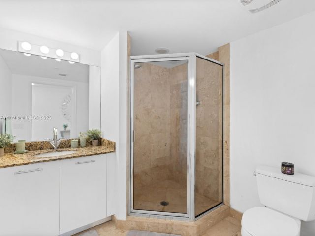 Apartment for sale  Unit #510 - photo 7490740