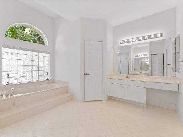 Home for sale at 12181 Rockledge Circle - photo 6816066