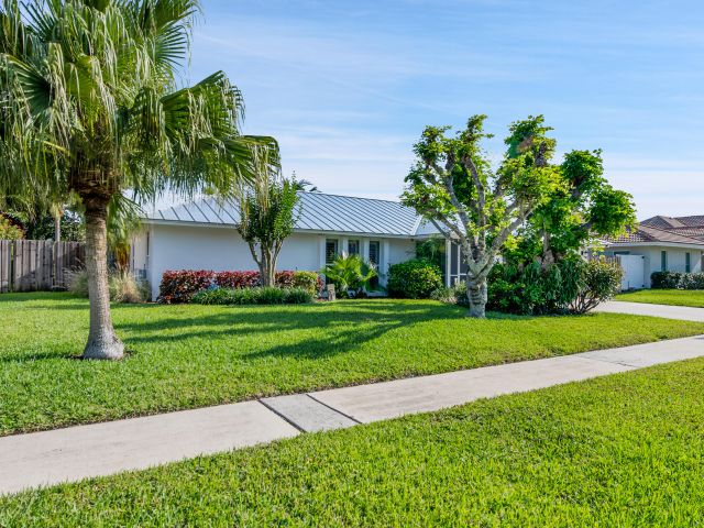 Home for sale at 1560 SW 16th Street - photo 6816057