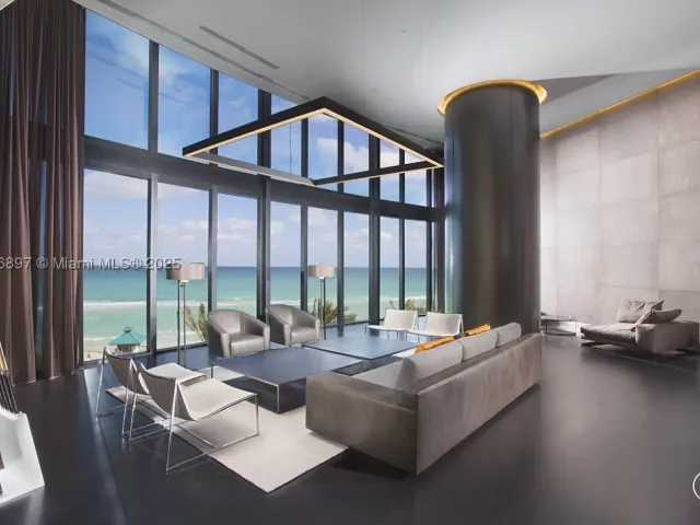 4-bedroom condo for sale in Sunny Isles Beach - 18555 Collins Ave 5105 - MondialRealty