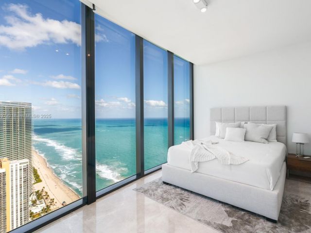 Apartment for sale  Unit #5105 - photo 6836392