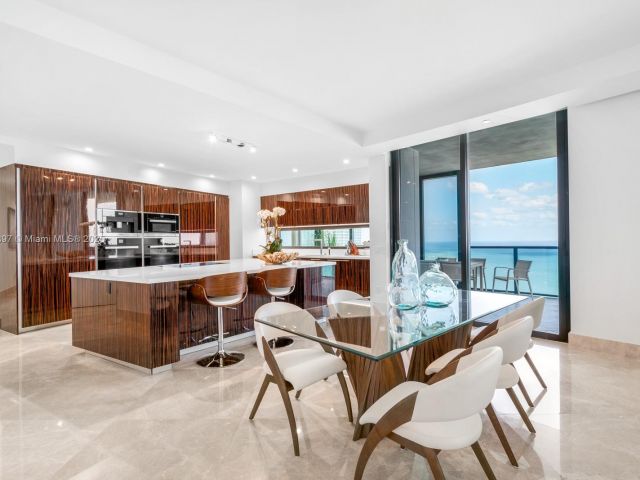 Apartment for sale  Unit #5105 - photo 6836399