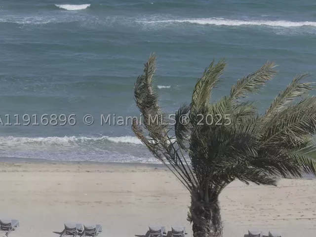 4-bedroom condo for sale in Sunny Isles Beach - 18555 Collins Ave 3505 - MondialRealty