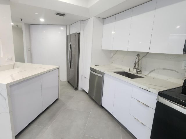 Apartment for rent  Unit #A-1200 - photo 6819613