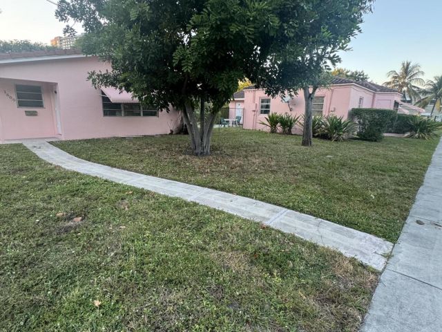 Home for sale at 1600 Van Buren Street - photo 6831312