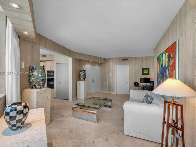 Apartment for sale  Unit #906 - photo 6817321