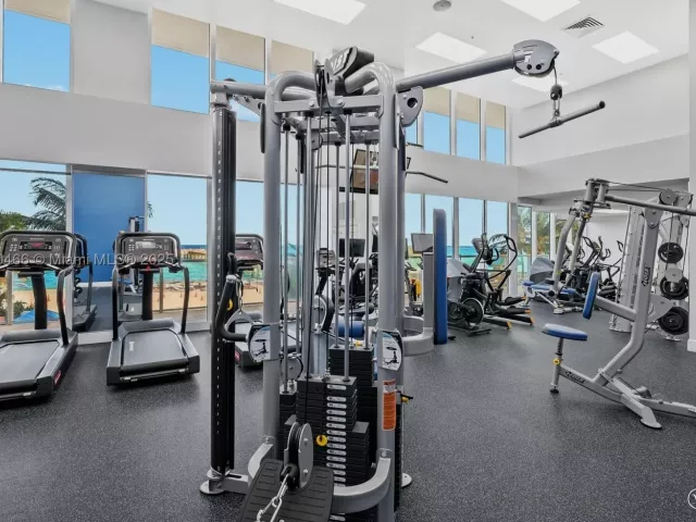 2-bedroom condo for sale in Sunny Isles Beach - 16699 Collins Ave 3604 - MondialRealty