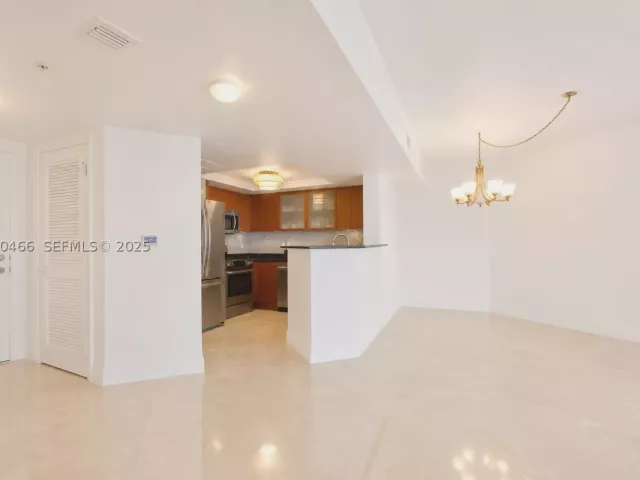 2-bedroom condo for sale in Sunny Isles Beach - 16699 Collins Ave 3604 - MondialRealty