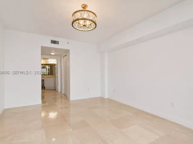 2-bedroom condo for sale in Sunny Isles Beach - 16699 Collins Ave 3604 - MondialRealty