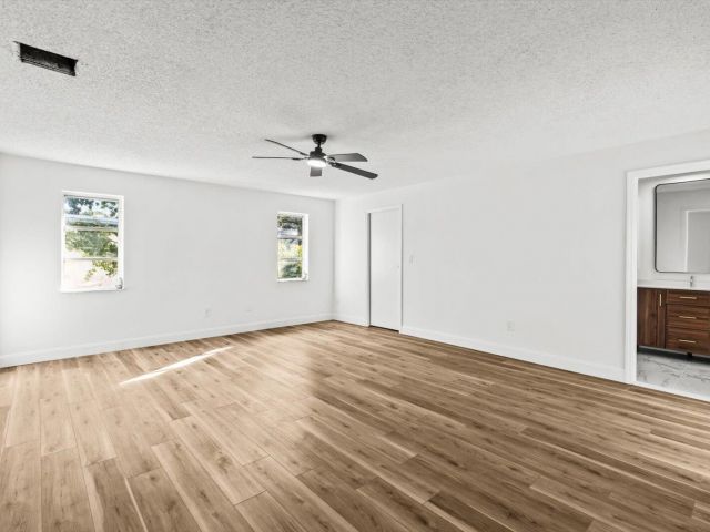 Home for sale at 937 NE 25th Avenue - photo 6831596