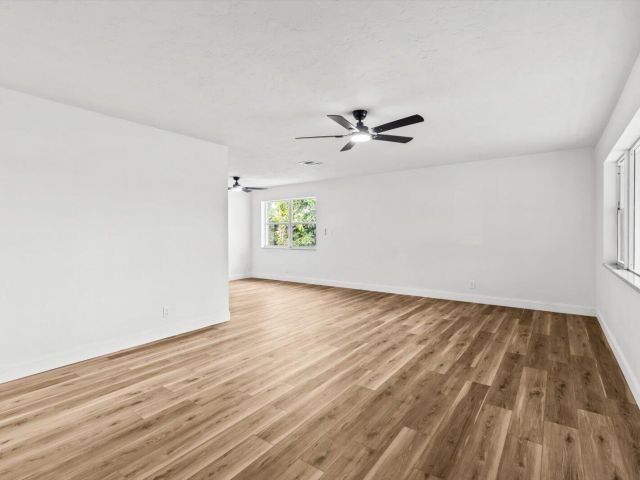 Home for sale at 937 NE 25th Avenue - photo 6831605