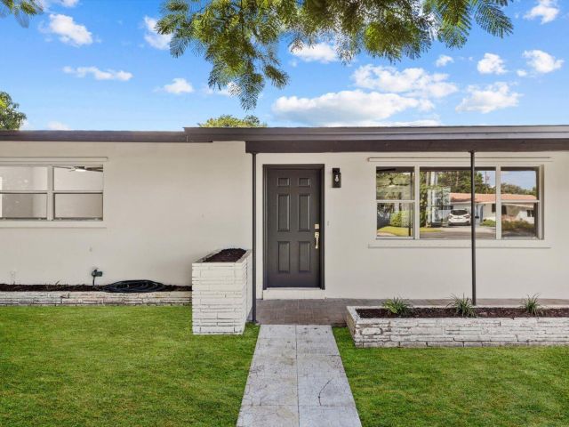 Home for sale at 937 NE 25th Avenue - photo 6831606