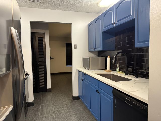 Home for rent at 1389 Pines Lane - photo 6830023