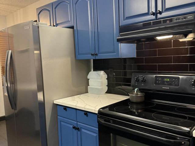 Home for rent at 1389 Pines Lane - photo 6830025