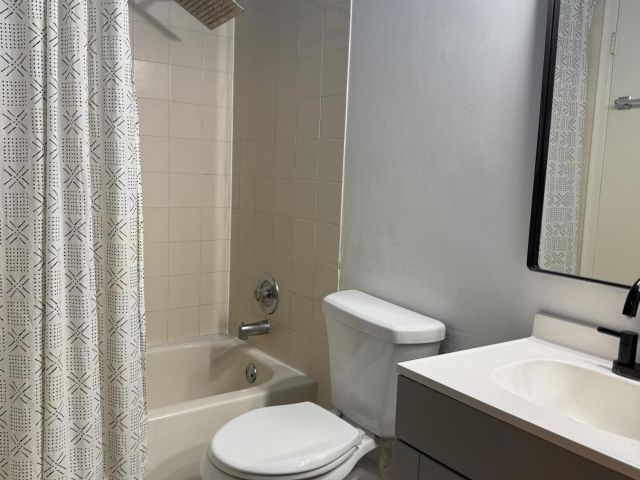 Home for rent at 1389 Pines Lane - photo 6830028