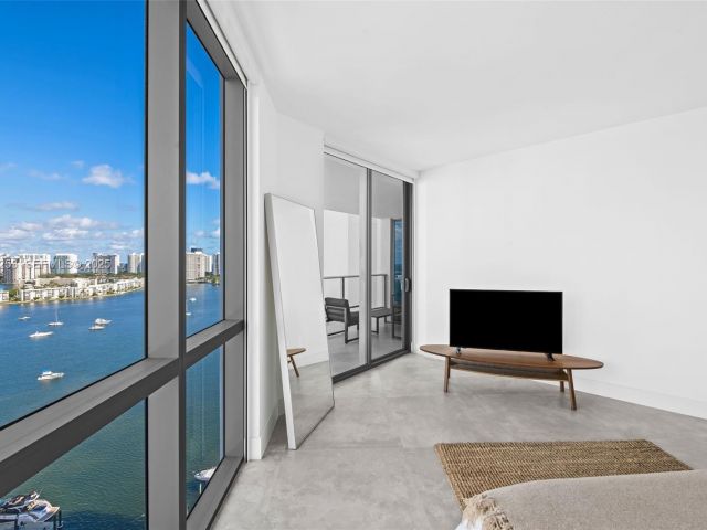 Apartment for sale  Unit #2103 - photo 6851621