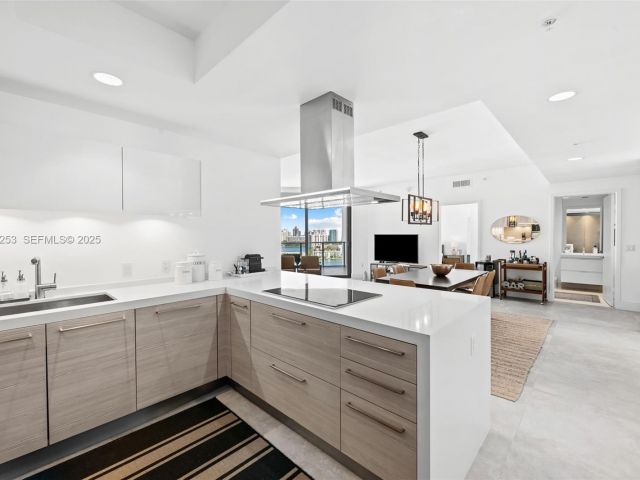 Apartment for sale  Unit #2103 - photo 6851626