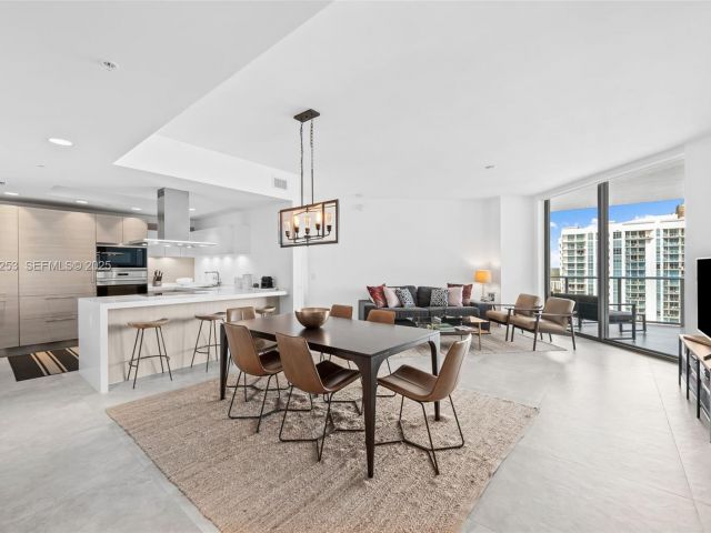 Apartment for sale  Unit #2103 - photo 6851629