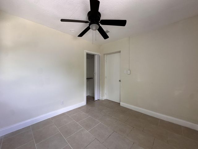 Home for rent at 840 W 1st Street - photo 6831683