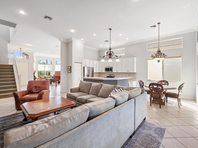 Home for sale at 10911 Grande Boulevard - photo 6830124