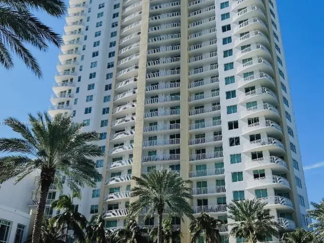 2-bedroom condo for sale in Hallandale Beach - 1745 E Hallandale Beach Blvd 1807W - MondialRealty