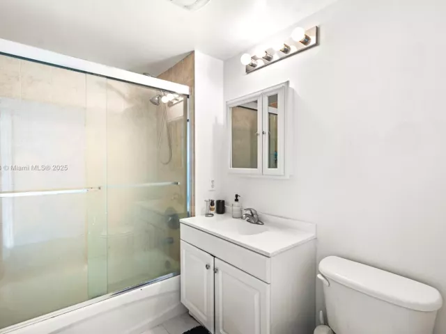 Apartment for sale  Unit #708 - photo 6817477