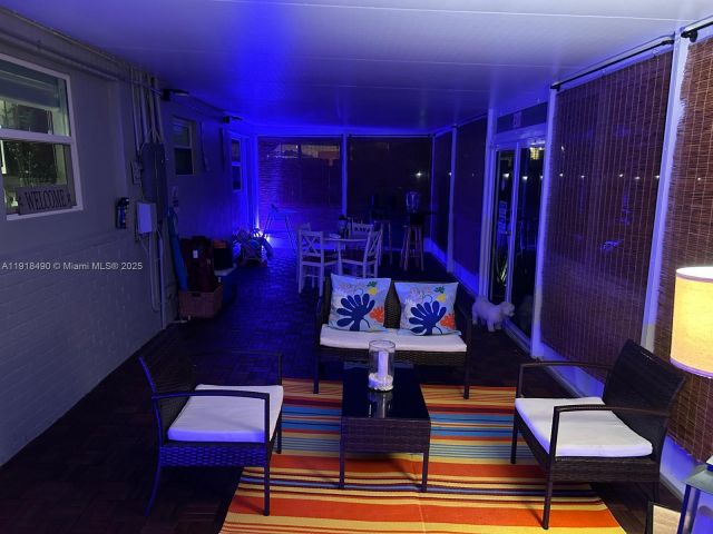 Home for rent at 5289 N Andrews Ave - photo 7439382