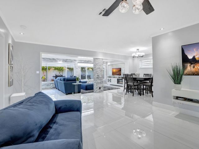 Home for rent at 2260 NE 62nd Street - photo 6822204