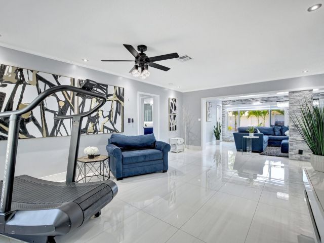 Home for rent at 2260 NE 62nd Street - photo 6822205