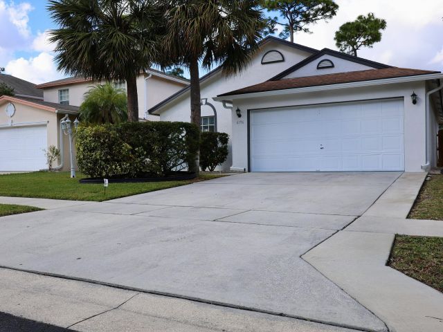 Home for sale at 6196 Azalea Circle - photo 6829949