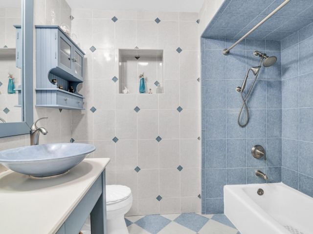 Home for sale at 3203 Palm Drive - photo 6820331