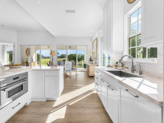 Home for sale at 7586 Quida Drive - photo 6830057