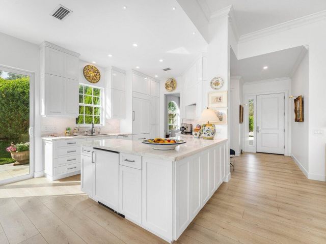 Home for sale at 7586 Quida Drive - photo 6830061