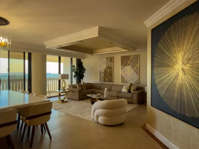 3-bedroom condo for sale in Aventura - 2000 Island Blvd 3004 - MondialRealty